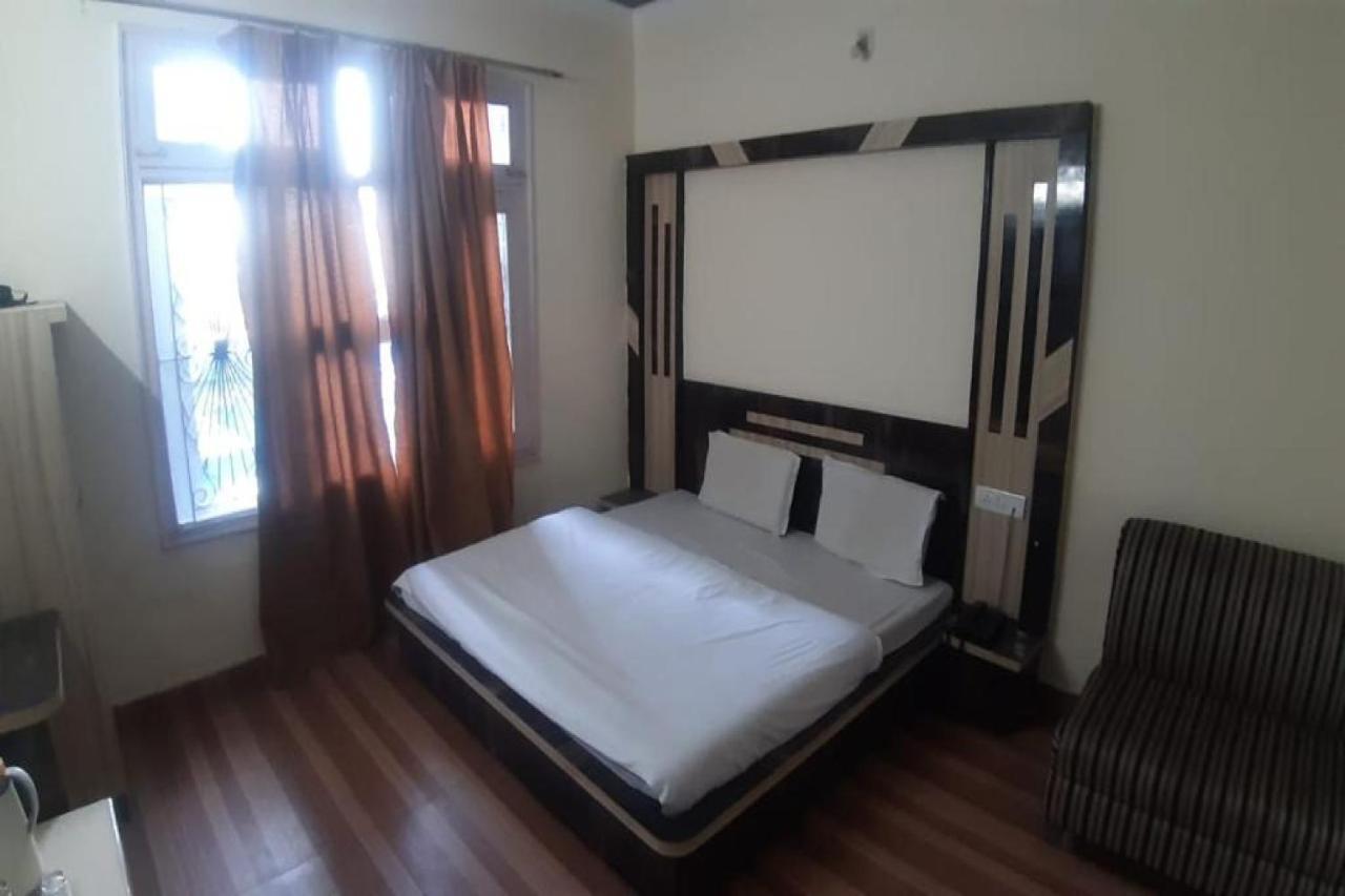 Oyo 81211 Hotel Janta Katra (Jammu and Kashmir) Extérieur photo