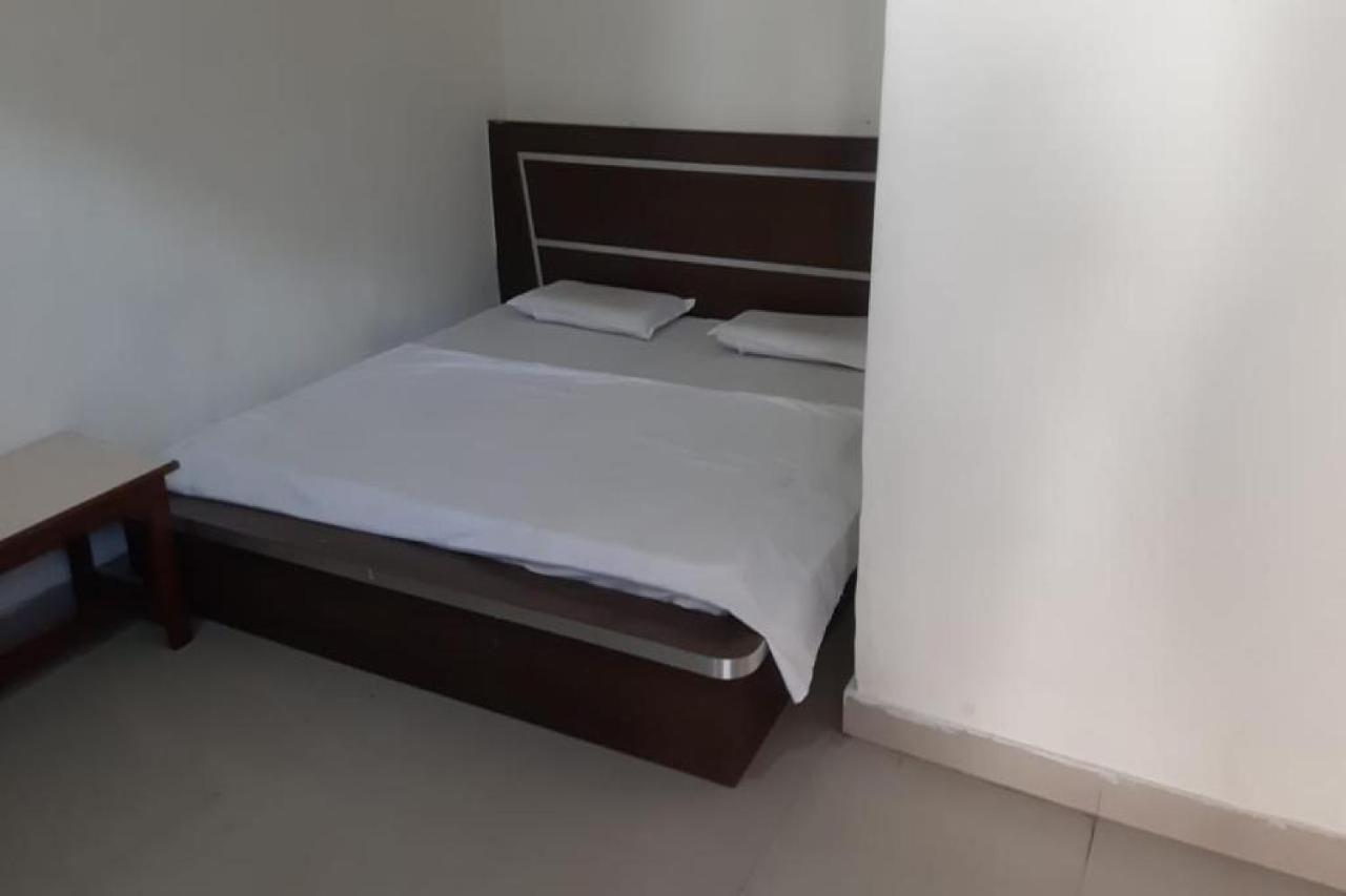 Oyo 81211 Hotel Janta Katra (Jammu and Kashmir) Extérieur photo