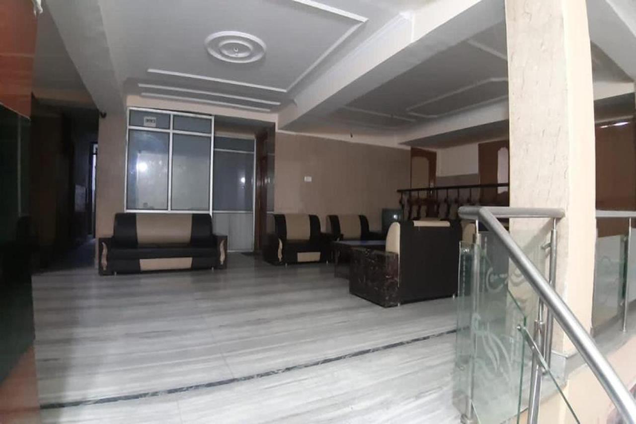 Oyo 81211 Hotel Janta Katra (Jammu and Kashmir) Extérieur photo