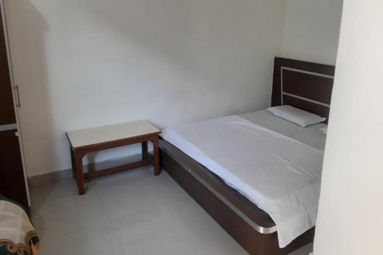 Oyo 81211 Hotel Janta Katra (Jammu and Kashmir) Extérieur photo